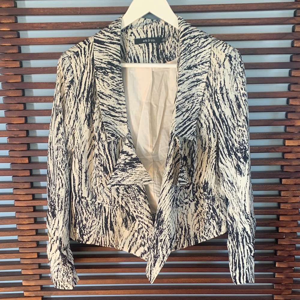 Ark & Co. Patterned Blazer